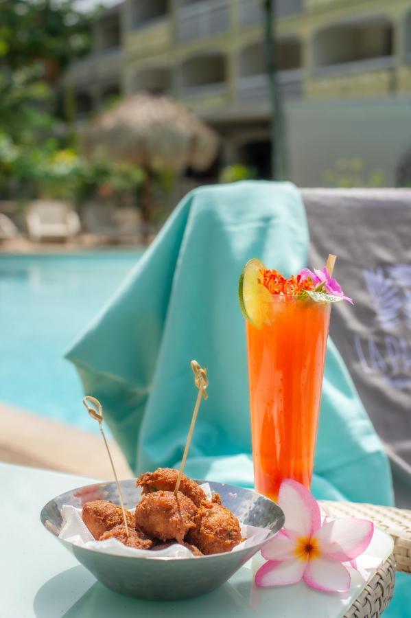 La Pagerie - Tropical Garden Hotel เลส์ทรัวส์-ซีเลต์ ภายนอก รูปภาพ