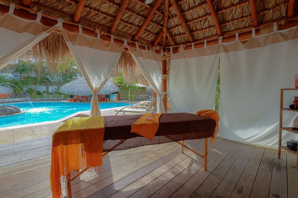 La Pagerie - Tropical Garden Hotel เลส์ทรัวส์-ซีเลต์ ภายนอก รูปภาพ