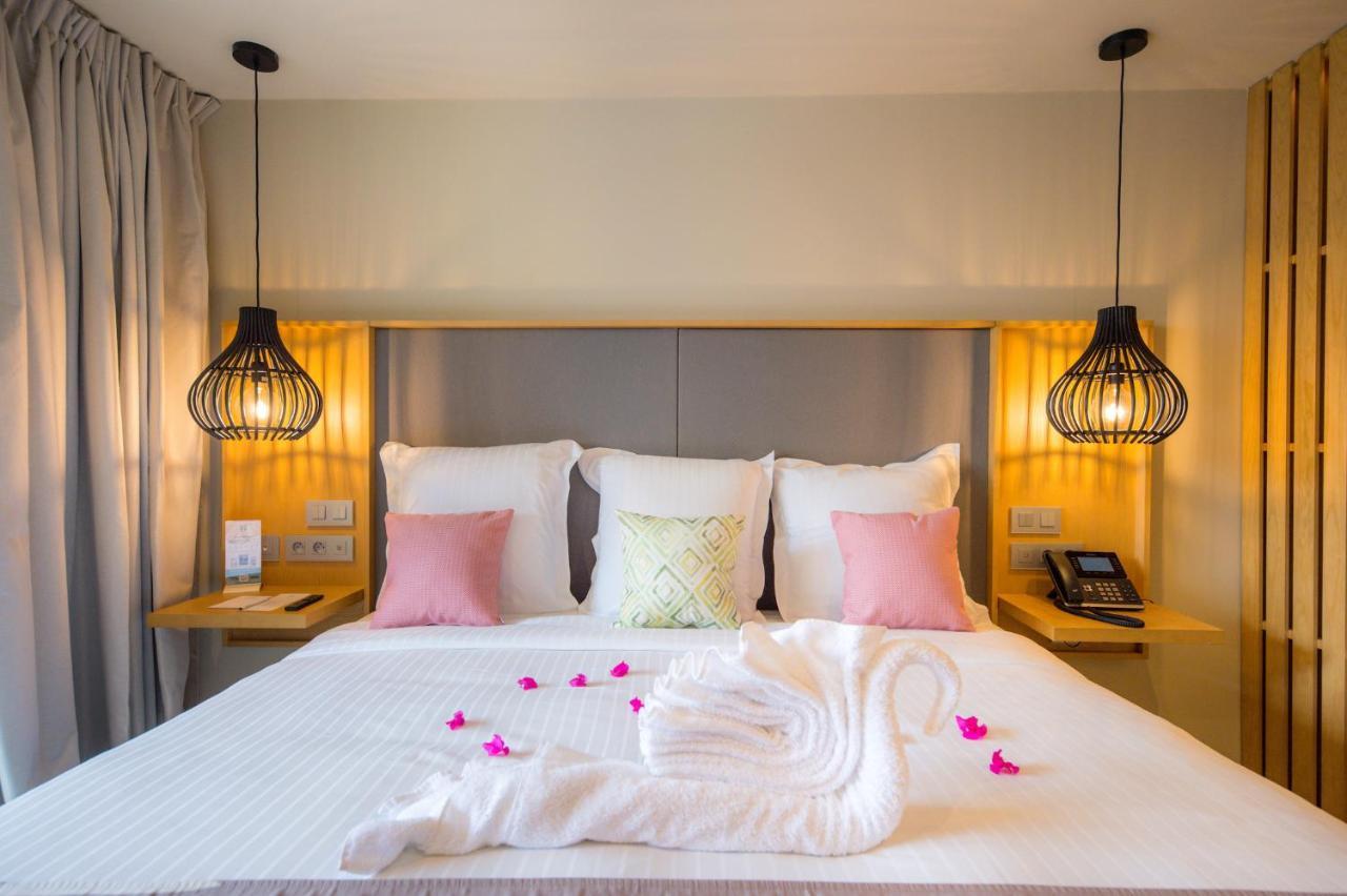 La Pagerie - Tropical Garden Hotel เลส์ทรัวส์-ซีเลต์ ภายนอก รูปภาพ