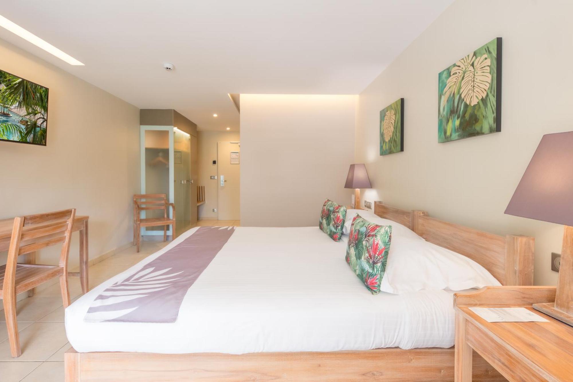 La Pagerie - Tropical Garden Hotel เลส์ทรัวส์-ซีเลต์ ภายนอก รูปภาพ