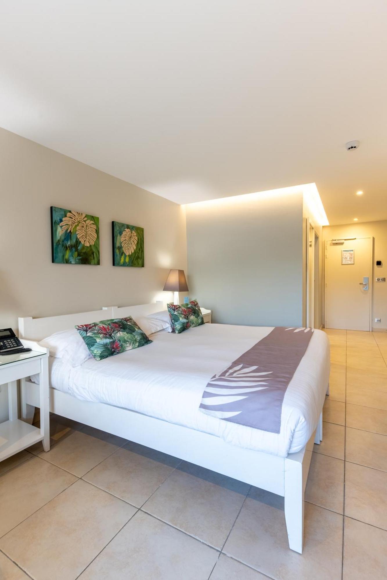 La Pagerie - Tropical Garden Hotel เลส์ทรัวส์-ซีเลต์ ภายนอก รูปภาพ
