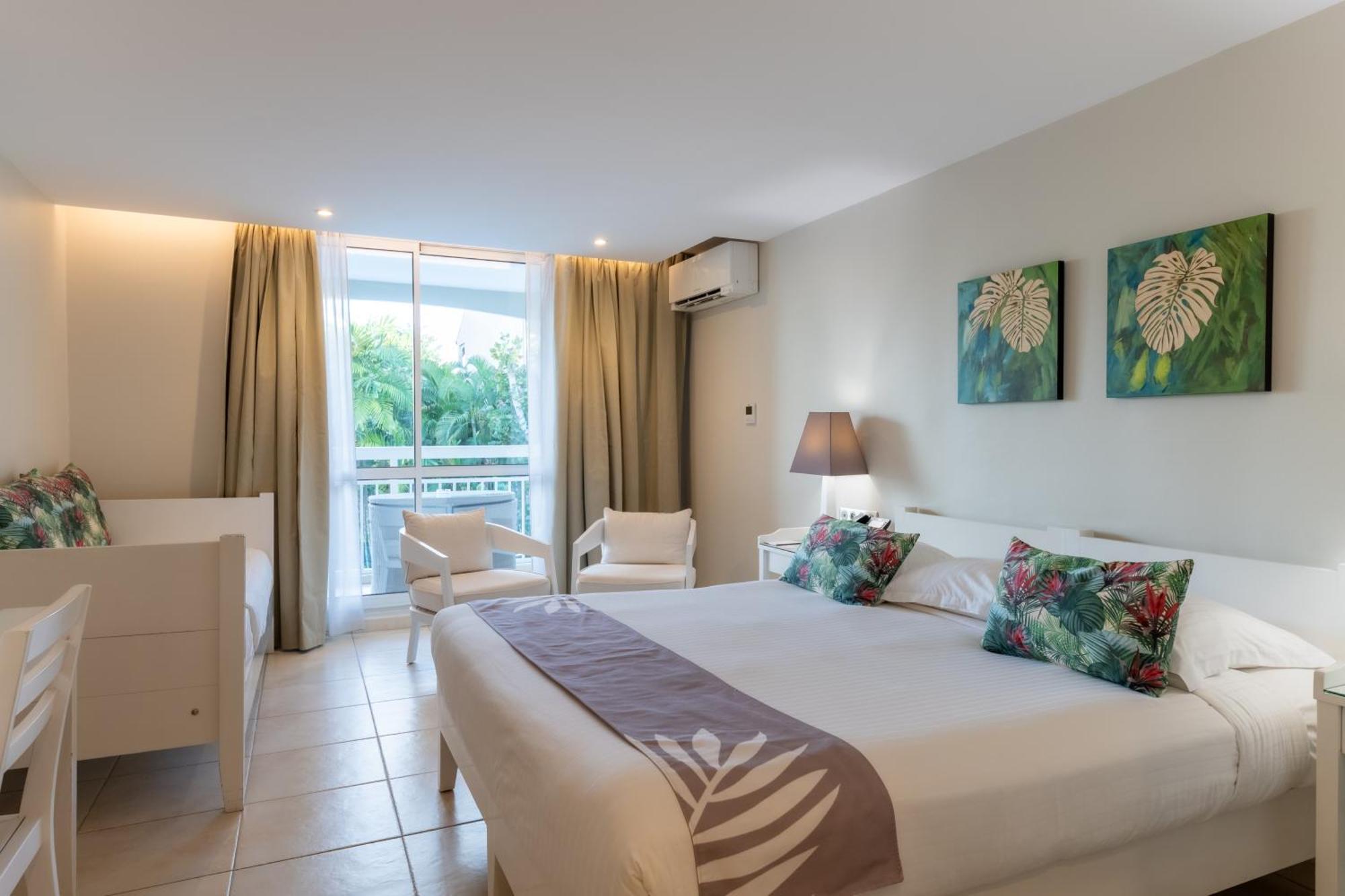 La Pagerie - Tropical Garden Hotel เลส์ทรัวส์-ซีเลต์ ภายนอก รูปภาพ