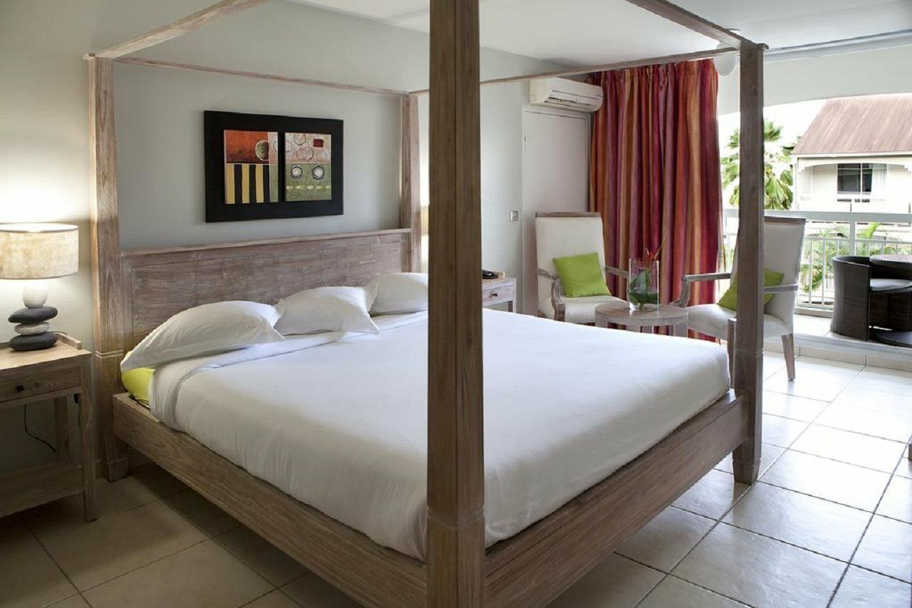 La Pagerie - Tropical Garden Hotel เลส์ทรัวส์-ซีเลต์ ภายนอก รูปภาพ